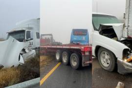 Los vehículos involucrados en el accidente quedaron bloqueando varios carriles de la carretera Carbonera-Ojo Caliente.