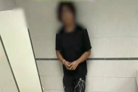 El imputado compareció ante el juez durante la audiencia inicial, en la que se dictó prisión preventiva justificada.