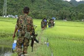 Enfrentamiento entre militantes musulmanes y policía de Birmania deja 71 muertos