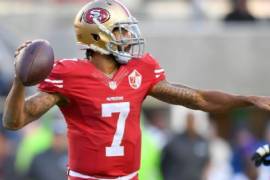 Goodell 'alienta' a equipos a firmar a Colin Kaepernick