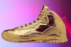 Los Solid Gold OVO x Air Jordans están hechos de oro de 24 kilates y detalles en piel de cocodrilo.