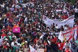 La CNTE decidió continuar con la huelga magisterial tras reunirse con autoridades federales. El conflicto gira alrededor de la USICAMM, la Ley del ISSSTE y las denuncias por presunta represión durante las protestas.