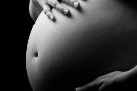 Lesionan a embarazada en percance vial
