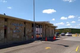 La baja en la demanda de pasaportes revela una nueva tendencia migratoria en la frontera texana.