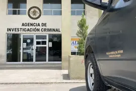 Fiscalía confirma hallazgo de droga y equipo táctico en cateos.