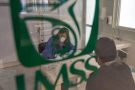Aprende qué es el Salario Diario Integrado del IMSS, cómo revisarlo y qué hacer si no coincide con lo que reporta tu patrón.