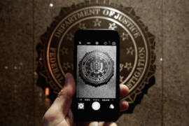FBI compró una 'herramienta' para desbloquear el iPhone de San Bernardino