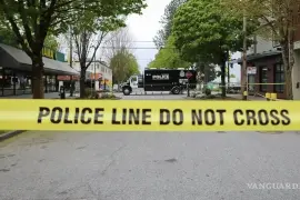 El tiroteo que dejó al menos dos personas muertas y 18 heridas en Austin es investigado por autoridades federales ante la posible existencia de vínculos con los recientes ataques contra Irán emprendidos por Estados Unidos e Israel.