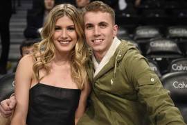 Eugenie Bouchard pagó su cita con fanático