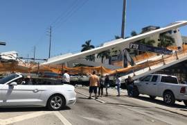 Reportan varios muertos y heridos al caer un puente peatonal en Miami