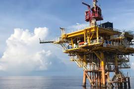 El petróleo Brent sube hasta casi 90 dólares por barril y genera preocupación por un posible shock energético global ante tensiones en Oriente Medio.