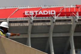 Trabajadores del Estadio Banorte entrarán en una pausa de labores, mientras solo personal esencial permanecerá en el inmueble previo a la reapertura con el México vs Portugal en la Ciudad de México.