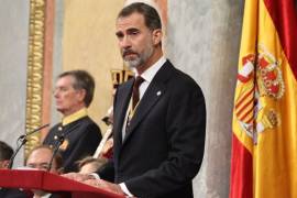 Autoridades de Cataluña plantan al rey Felipe VI