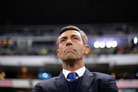 'En México un par de pesos paga muertes': Pedro Caixinha señala que aficionados fueron comprados para irse en contra de Cruz Azul