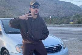 Del Toyota Corolla 2003 que acompañó a Bad Bunny en sus primeros años, hasta superdeportivos exclusivos como Bugatti y Rolls-Royce, la colección de autos del artista refleja su evolución personal y profesional: un recorrido que mezcla raíces, éxito global y un gusto automotriz que va del valor sentimental a la máxima expresión del lujo y el alto rendimiento.