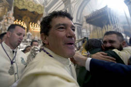 Antonio Banderas pasa Semana Santa en Málaga junto a su hija Stella