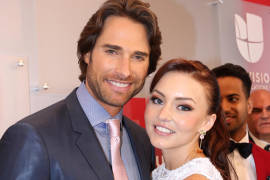 La famosa actriz Angelique Boyer carece de talento culinario, según Sebastián Rulli