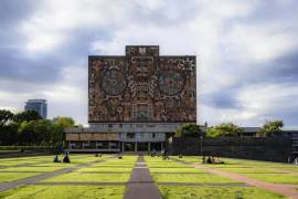 Se mencionan también casos internos de alta sensibilidad, como presuntas omisiones administrativas, denuncias de acoso laboral, conflictos sindicales y disputas por propiedad intelectual.