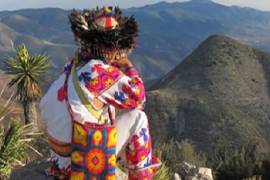 La Ruta Wixárika fue inscrita como Patrimonio Mundial por la UNESCO. Un reconocimiento histórico que destaca los valores culturales y espirituales del pueblo wixárika y su ancestral peregrinación hacia Wirikuta.