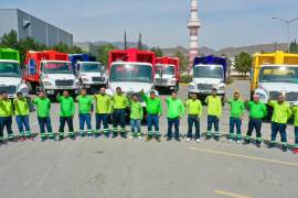 La inversión alcanza los 21 millones de pesos en los 7 camiones de basura entregados a Saltillo