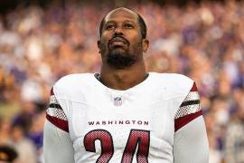 Von Miller llega a los Dallas Cowboys después de registrar nueve capturas con Washington.