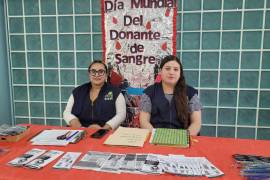 Personal del IMSS realizó actividades de sensibilización para promover la donación altruista de sangre con motivo del Día Mundial del Donante.