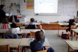 Aumentar las horas de clases en las aulas es con la intención de que los estudiantes de primaria de todo el país tengan la oportunidad de desarrollarse en rubros como el artístico y el deportivo.