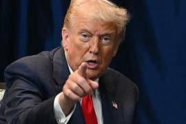 El mandatario de EU ha atacado y hundido al menos 10 embarcaciones con unas 43 personas a bordo, desde que el Gobierno Trump comenzó con sus ataques a comienzos de septiembre. FOTO: