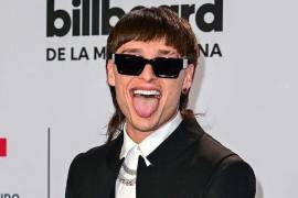 El nuevo estilo, visible en video publicado en TikTok, ha desatado especulaciones de sus seguidores sobre el posible anuncio de nueva música.