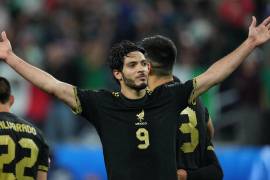 Raúl Jiménez fue reconocido por la Concacaf como autor del Gol del Año gracias a su tiro libre ante Canadá.