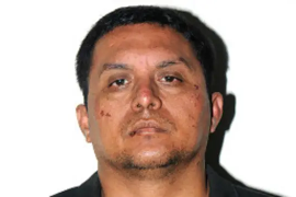 La razón detrás de la decisión radica en que representa a testigos que podrían declarar contra Treviño.