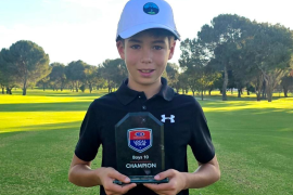 El golfista Juan Pablo Trejo Garza, representante del Club Campestre Saltillo, se proclamó campeón de la Gira US Kids 2025 tras ganar tres etapas y sumar 170 puntos en el ranking final.