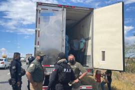 Operativo. Autoridades de migración y del Estado de Coahuila reforzaron la vigilancia en carreteras para frenar el tráfico ilegal de personas.