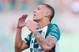 Santos Laguna analiza sanciones contra Franco Fagúndez, quien enfrenta dos procesos disciplinarios por indisciplina y ausencias.