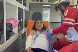 Almendra recibió los primeros auxilios por parte del personal de la Cruz Roja.