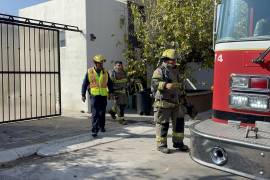 Bomberos acudieron de inmediato y verificaron que no hubo daños graves ni personas lesionadas.