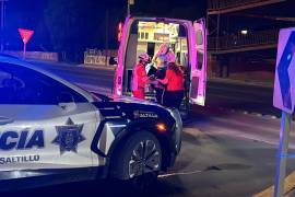 Elementos de Tránsito Municipal acudieron al lugar para tomar conocimiento del percance y abanderar la circulación, evitando un segundo accidente en la zona.