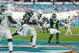 Los Delfines de Miami buscarán aprovechar sus fortalezas defensivas en casa, pese a las bajas importantes de su secundaria.