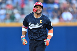 Robinson Canó conectó jonrón en el duelo que abrió el marcador en el Walmart Park.