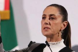 La presidenta de México, Claudia Sheinbaum, se pronuncia sobre el traslado de 29 narcotraficantes a Estados Unidos, señalando la corrupción en el Poder Judicial. La SSPC y la FGR darán detalles este viernes.