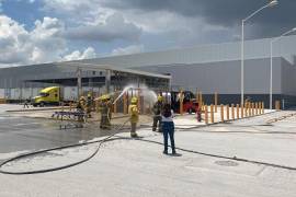 Personal de Daimler Derramadero Planta Tractores fue capacitado para reaccionar adecuadamente en caso de algún incendio.