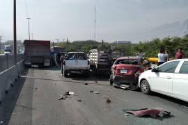 El accidente múltiple se registró la mañana de este martes en la Carretera a las Pedreras, a la altura del kilómetro 61, en Escobedo/FOTO: CORTESÍA