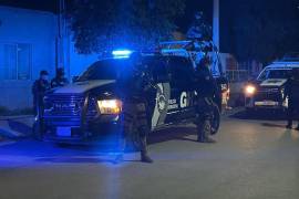 Elementos de distintas corporaciones resguardaron el área donde ocurrió la riña familiar que dejó un hombre sin vida.