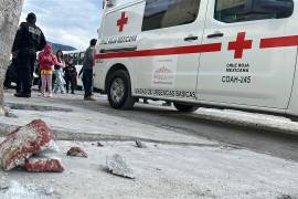 Un trozo de block sirvió para que el oriundo de Puebla se golpeara en la cabeza, provocándose abundante hemorragia.