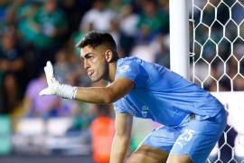 El guardameta Santiago Mele es uno de los elementos que pintan para abandonar al equipo regiomontano para el Torneo Apertura 2026.
