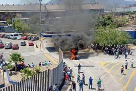 La crisis de AHMSA impacta directamente a miles de ex empleados en Coahuila