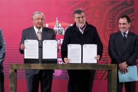 El esquema más eficiente y barato que buscaba el Gobierno federal para el suministro de medicinas e insumos del sector público, terminó en sobrecostos, retrasos y escasez