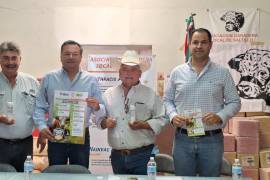 La Secretaría de Desarrollo Rural entregó material e información para frenar esta plaga.