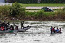 Familias centroamericanas enfrentan el dolor de perder a sus seres queridos en el peligroso cruce del río Bravo.