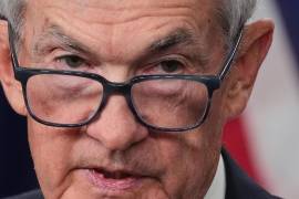 El presidente de la Reserva Federal, Jerome Powell, ante los medios de comunicación por la decisión de la Fed de no cambiar las tasas de referencia.